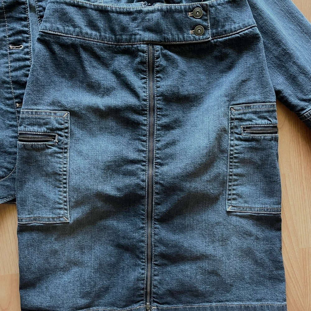 Classiques Entier Dark Denim Jacket - Picture 6 of 9